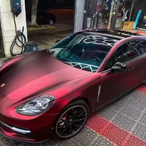 Фолио за облепяне на автомобил Romanny Red - 1.52м. х 18м.