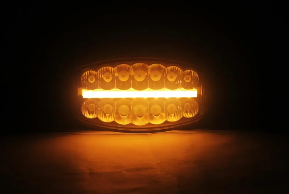 80W LED Лед Фар Халоген с DRL дневни светлини габарит бяло - оранжево неон ефект 24,5см x 13,9см, 4100lm, 12V - 24V, E-Mar...