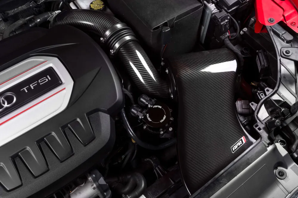 Въздушен приемник от карбонови влакна APR за MQB VW Golf 7/8 GTI/R, Leon Cupra, A3/S3 8V/8Y и др.