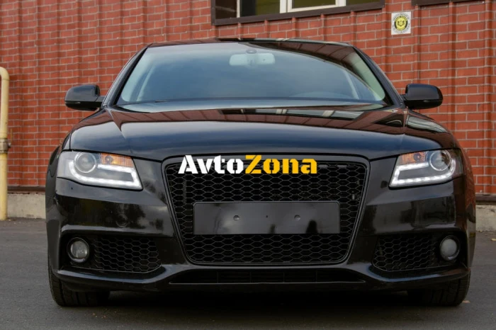 Решетка Audi A4 B8 (2008-2011) RS4 Дизайн Матово Черно