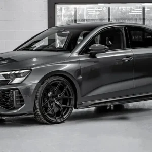 Градски автомобилен карбонов комплект за Audi RS3 8Y седан