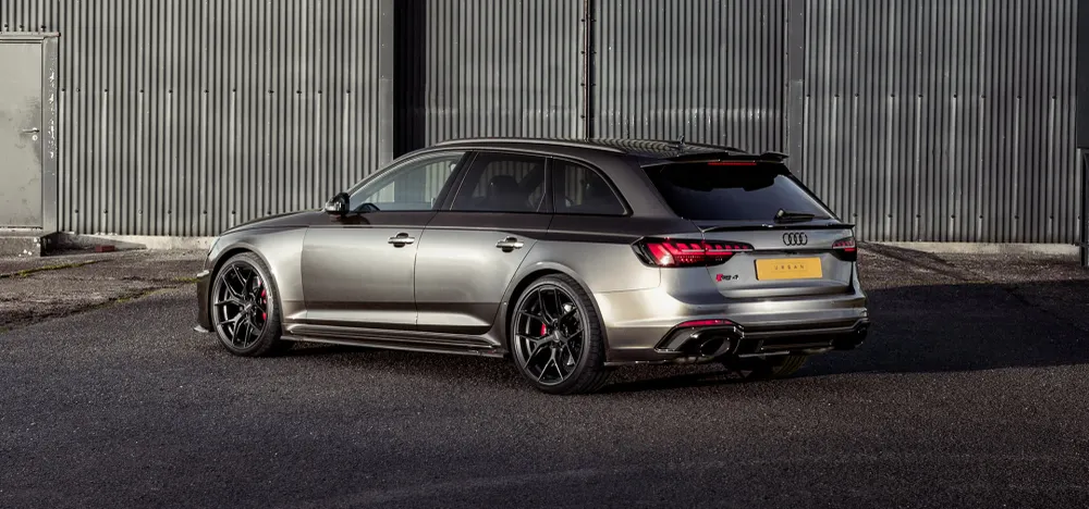 Градски автомобилен карбонов комплект за Audi RS4 B9.5