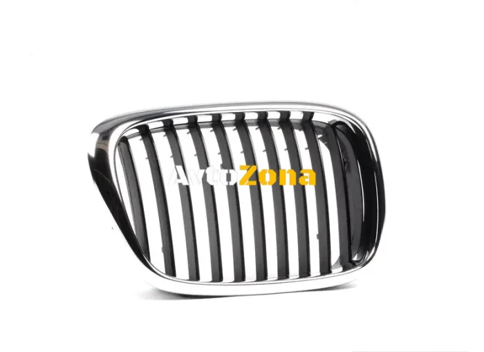 Предни Решетки Chrome Black за БМВ E39 (2001-2004)