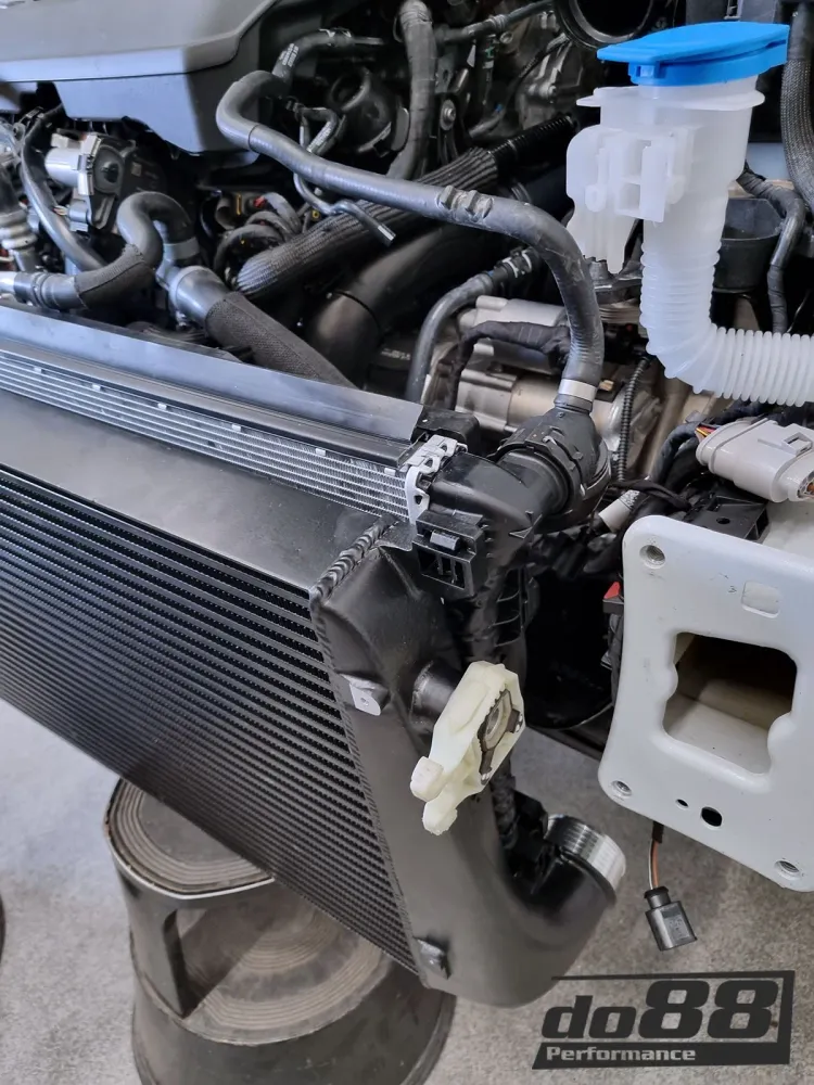 DO88 ъпгрейд интеркулер 2.0TSI EA888.4 VW Golf MK8 GTI/R, Audi S3 8Y, Cupra Leon и др.