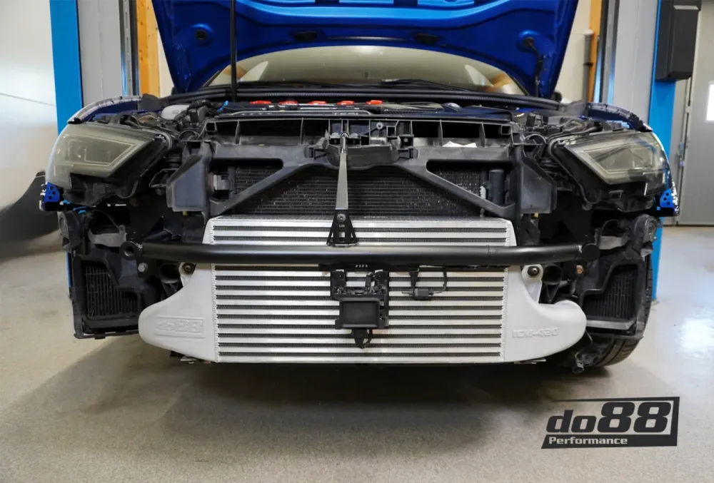 Комплект голям интеркулер и тръба за зареждане DO88 за Audi RS3 8V/8Y
