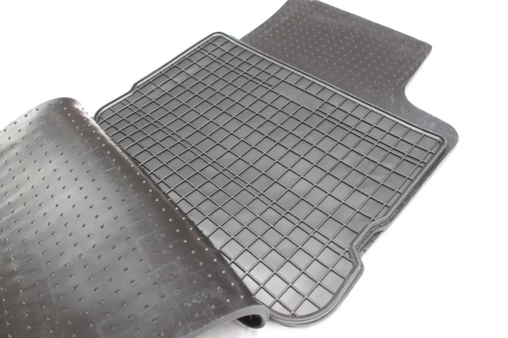 Гумени стелки за Wv Golf 4 / Vw Bora / Vw Beetle / Skoda Octavia 1 (1997-2010) / Seat Leon/Toledo (1999-2005)