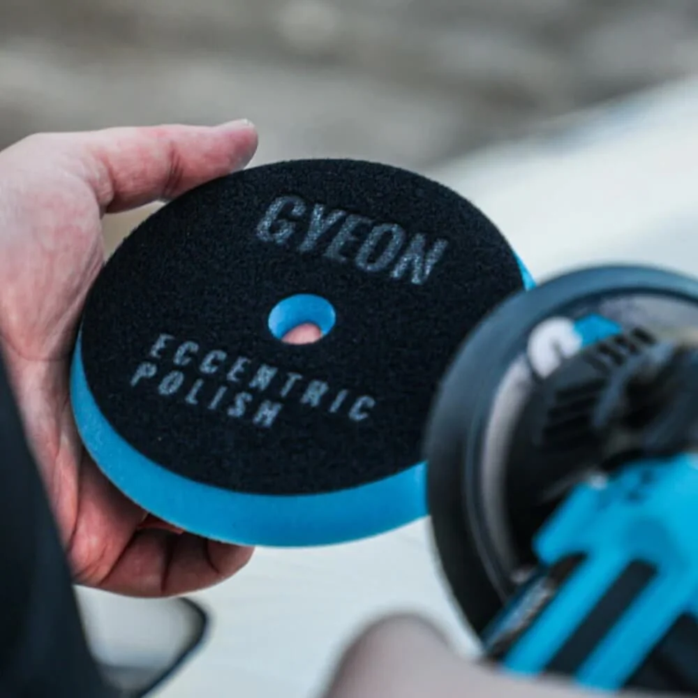 Среден полиращ тампон Gyeon Q2M, 145 x 20 мм, син