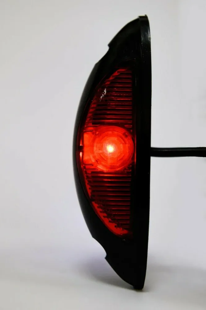 Универсален LED Светодиоден Страничен Габарит Маркер червено-бяло с плоска основа за вертикален монтаж за бус ремарке ками...