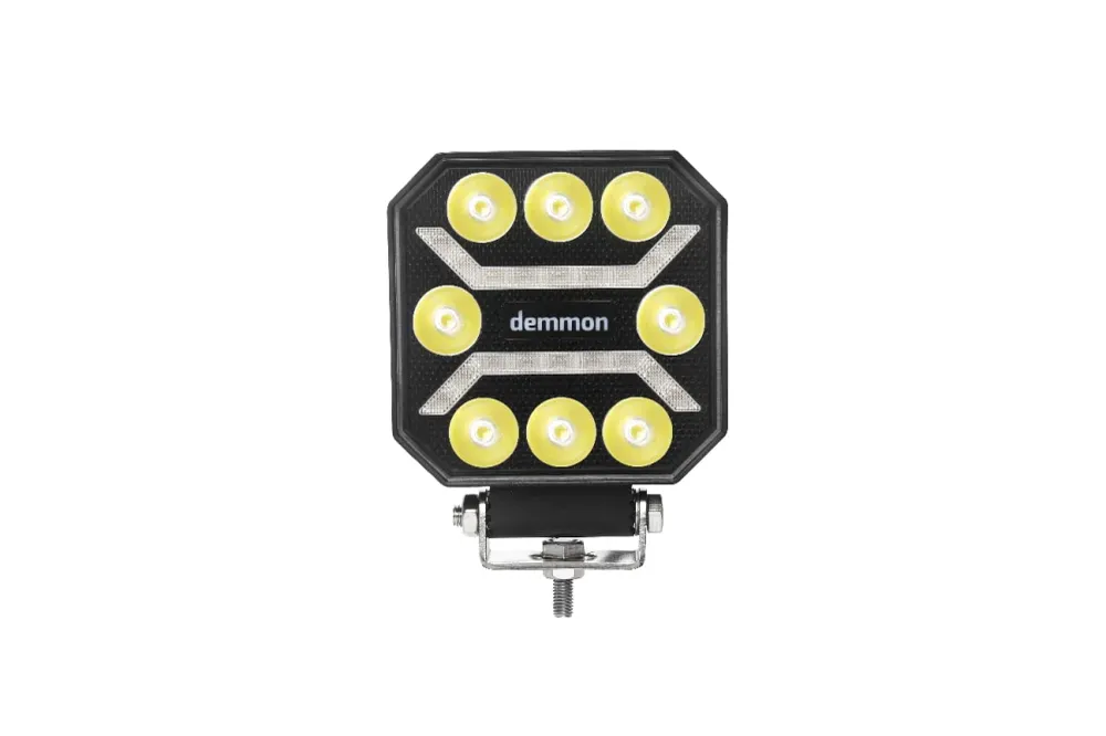 Универсална мощна LED ЛЕД диодна лампа халоген бяла светлина 27W 12V - 24V за камион трактор ролбар АТВ джип земеделски и...