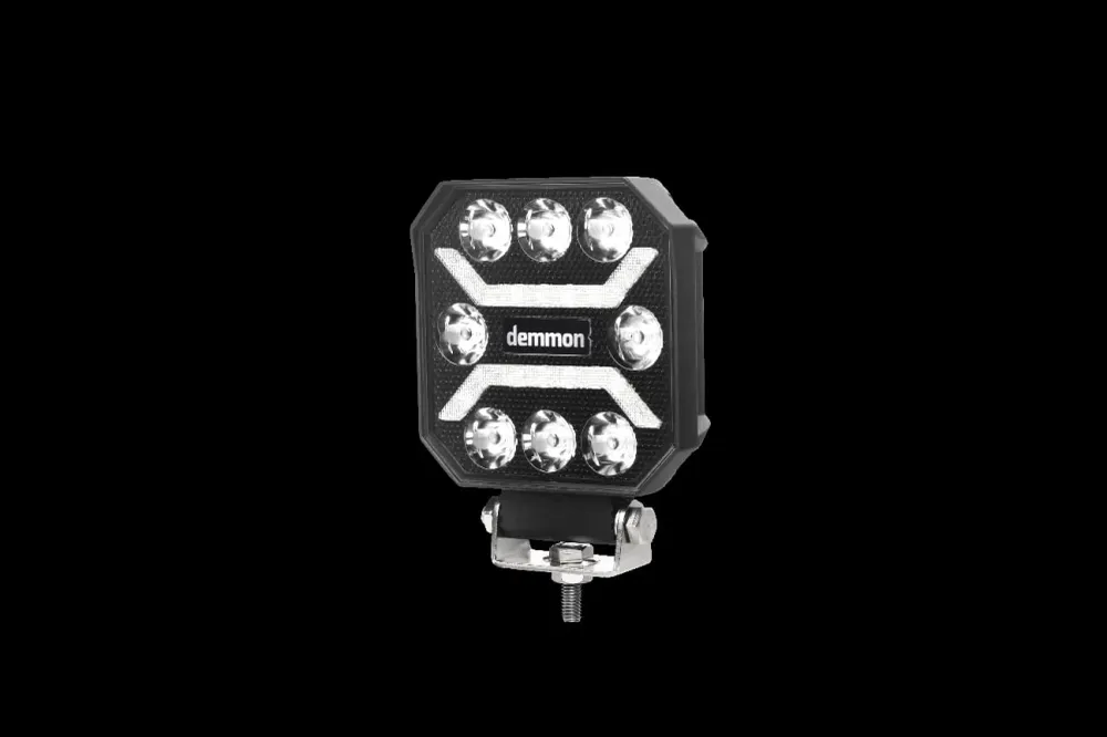 Универсална мощна LED ЛЕД диодна лампа халоген бяла светлина 27W 12V - 24V за камион трактор ролбар АТВ джип земеделски и...