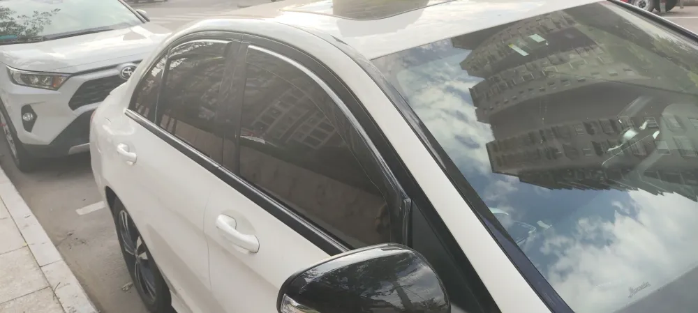 Комплект от 4бр. ветробрани за Mercedes C class W205 2015-2020