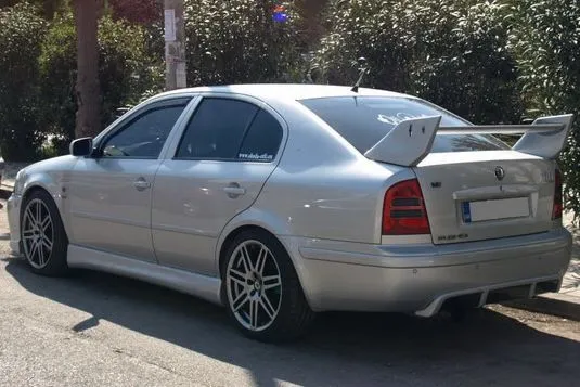 ВЕТРОБРАНИ ЗА SKODA OCTAVIA 1 (1996-2010) SEDAN , COMBI - 2БР. ПРЕДНИ