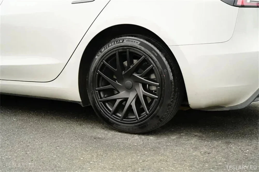 18" Tesla 3 Highland Full Rim матово черно покритие за джанти