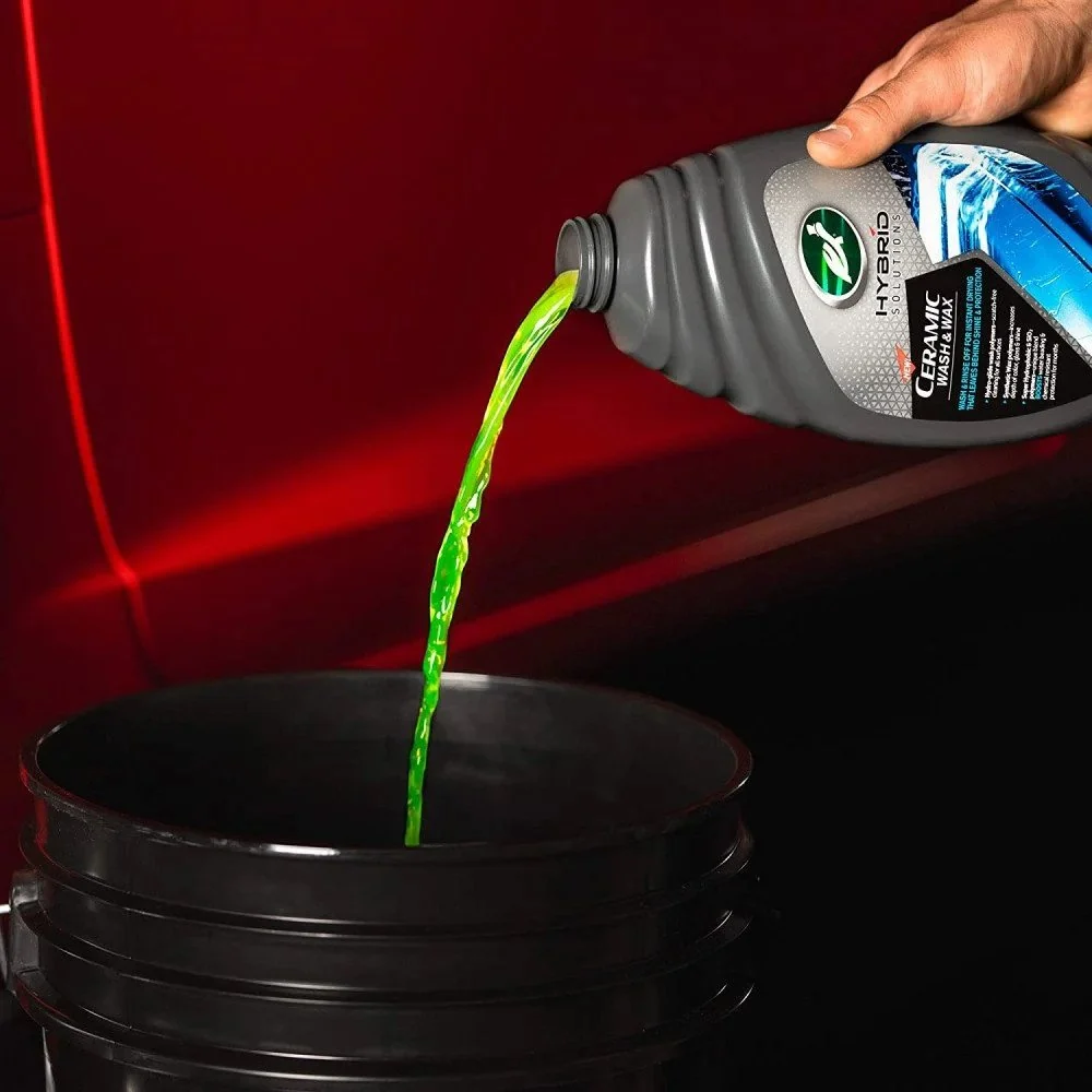Шампоан за кола Turtle Wax Ceramic Wash and Wax, 1.42L