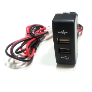 Двойно USB Зарядно за Вграждане за камион Мерцедес Акторс Mercedes Actros MP3 12V 24V подходящ за зареждането на всякави п...