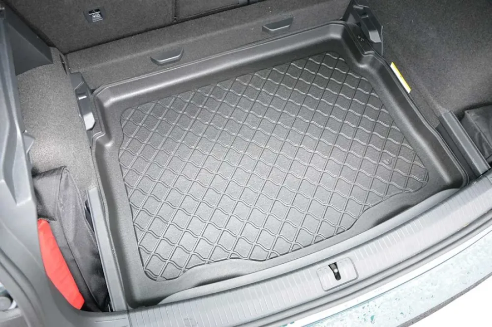 Гумирана стелка за багажник за Volkswagen Tiguan II (2016+) lower boot ; no spare tyre ; adjustable boot floor lowest posi...