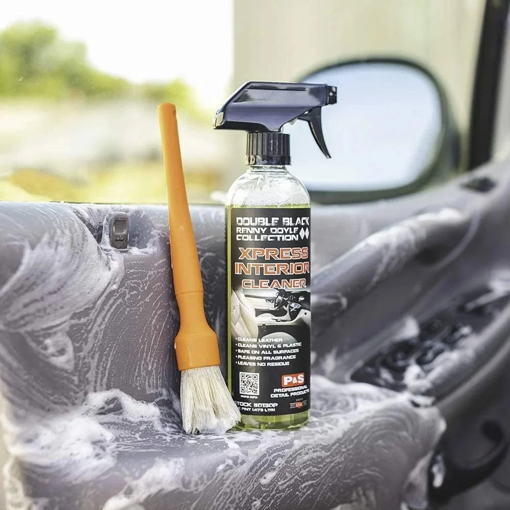 Препарат за почистване на пластмаса, кожа и винил P&S Xpress Interior Cleaner, 473 ml